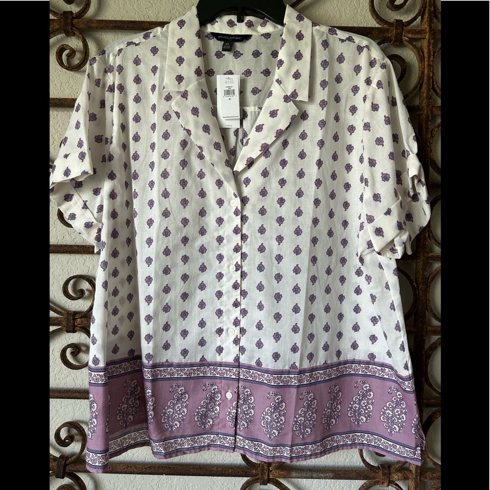 Banana Republic Factory Short Sleeve Button Front Top
